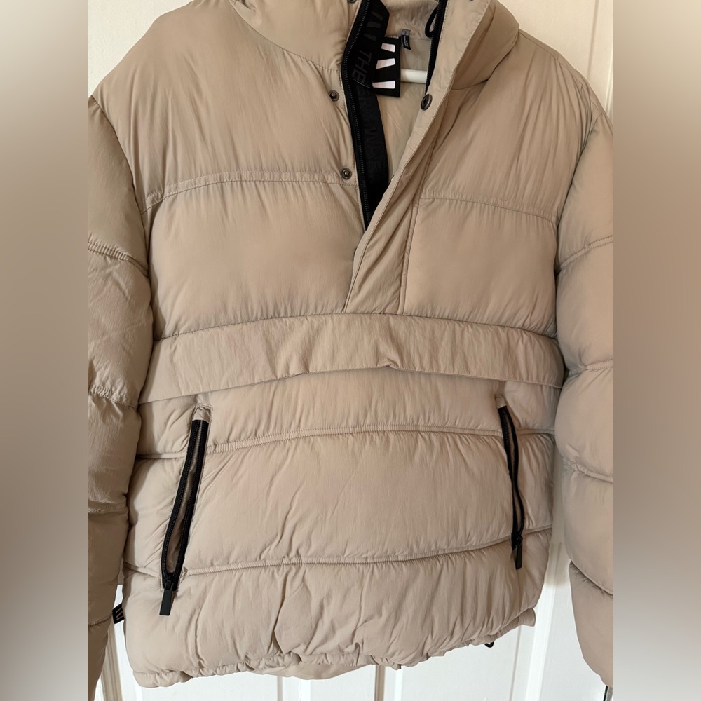 The Very Warm // hooded anorak puffer jacket - Picture 5 of 12